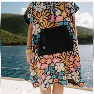 Nomadix Changing Poncho Quick Dry Hula Multi Size L